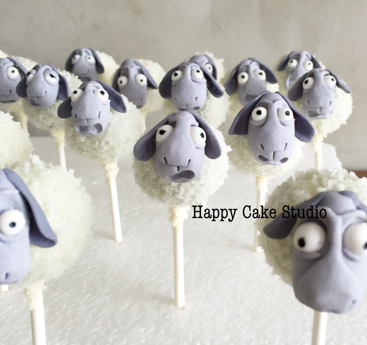 Hoe dan ook zo Redenaar Sheep Cake Pops – How to train you dragon | Happy Cake Studio